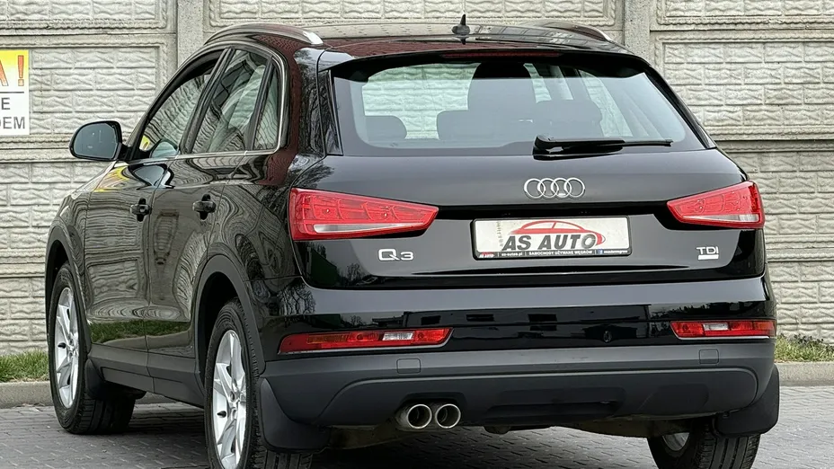 AUDI Q3 -