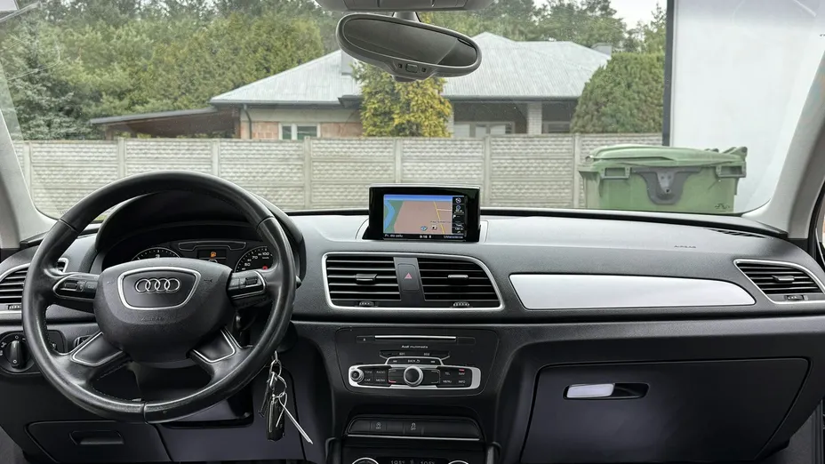 AUDI Q3 -