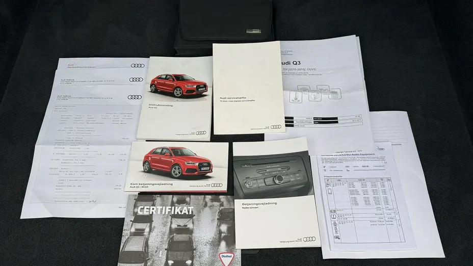 AUDI Q3 -