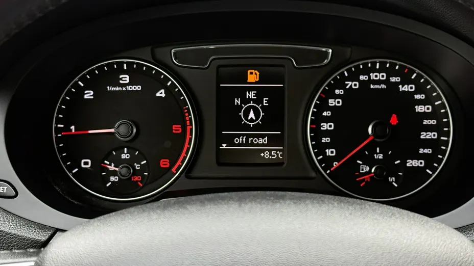 AUDI Q3 -