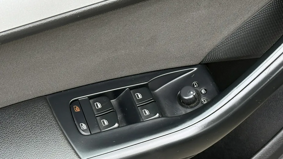 AUDI Q3 -