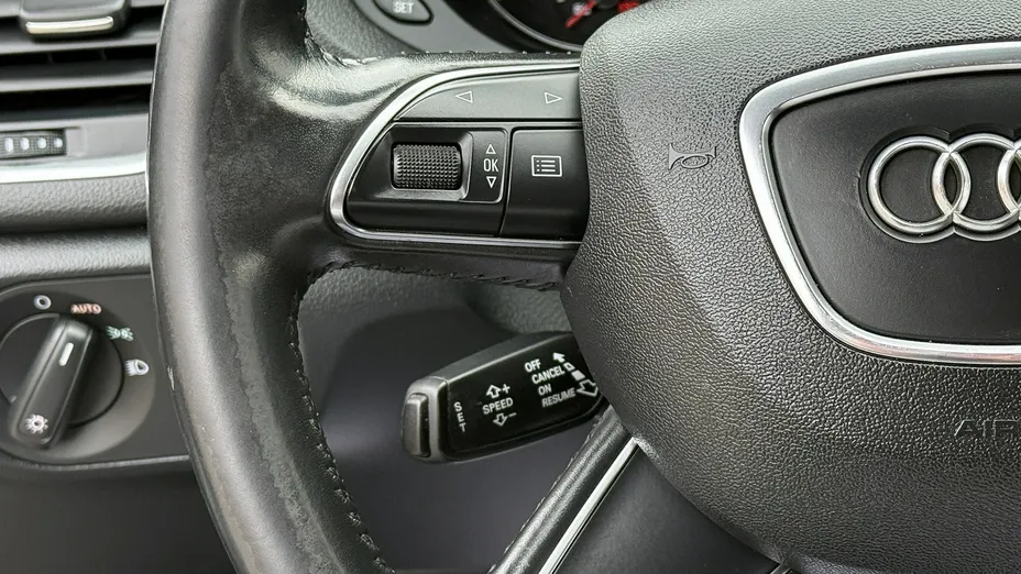 AUDI Q3 -