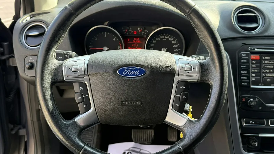 FORD Mondeo -