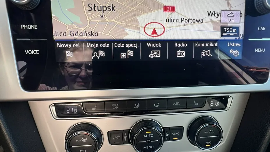 VOLKSWAGEN Passat -