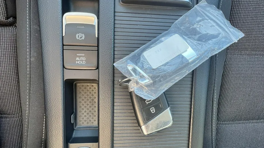 VOLKSWAGEN Passat -