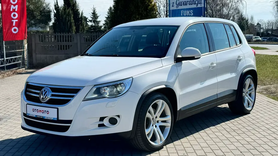 VOLKSWAGEN Tiguan -