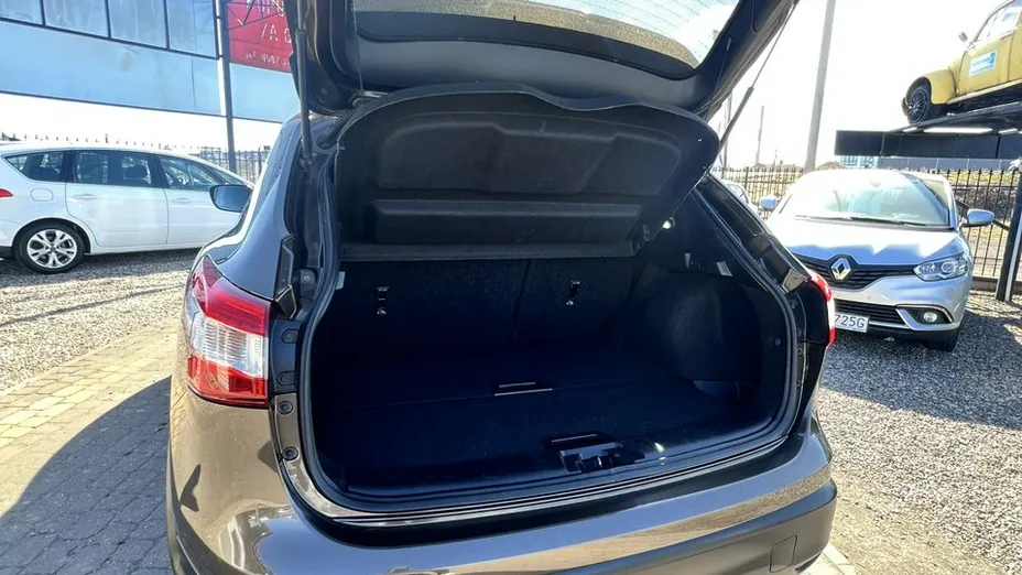 NISSAN Qashqai -