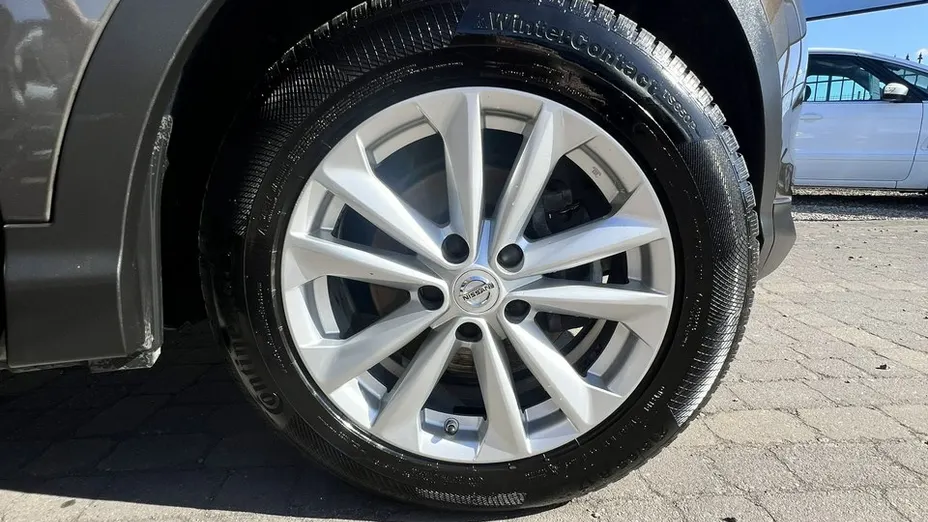 NISSAN Qashqai -