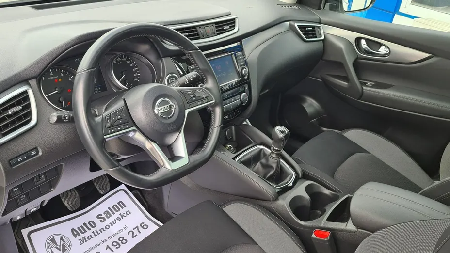 NISSAN Qashqai -