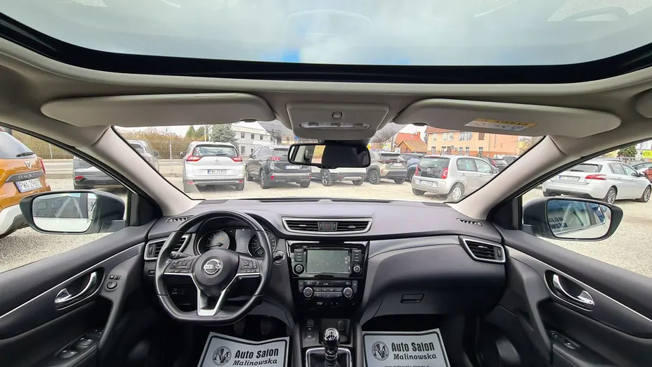 NISSAN Qashqai -