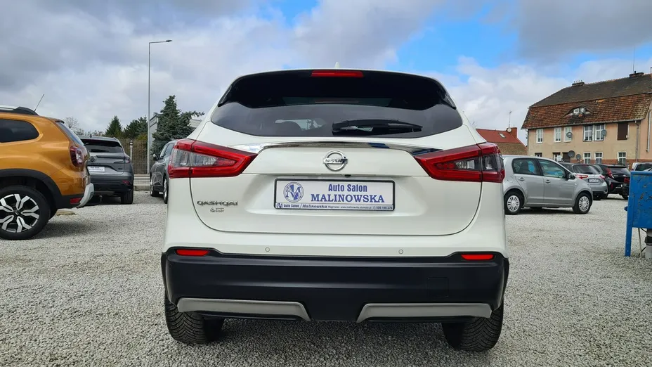NISSAN Qashqai -