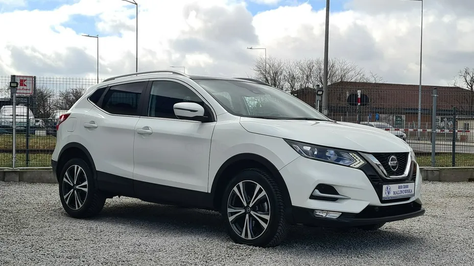 NISSAN Qashqai -