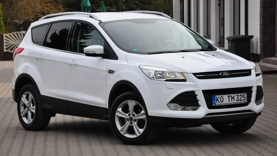 FORD Kuga -