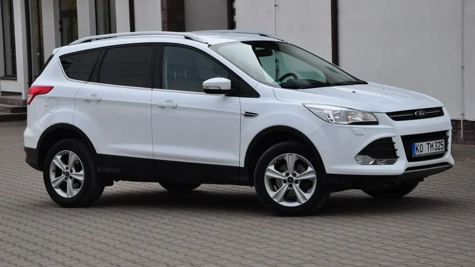 FORD Kuga -