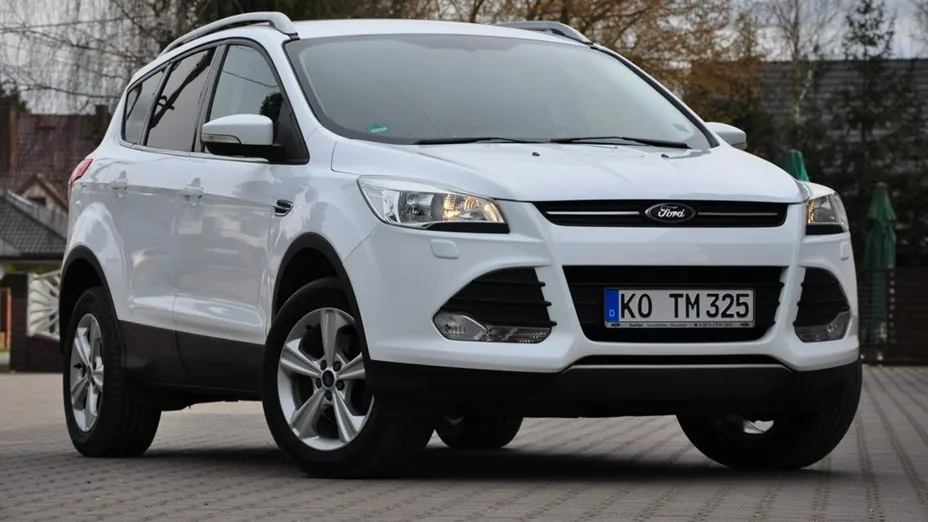 FORD Kuga -