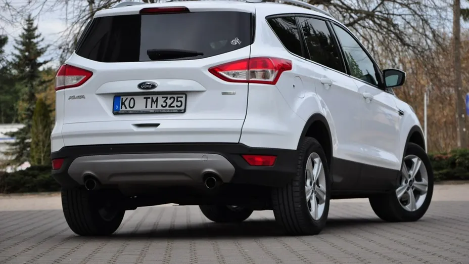 FORD Kuga -