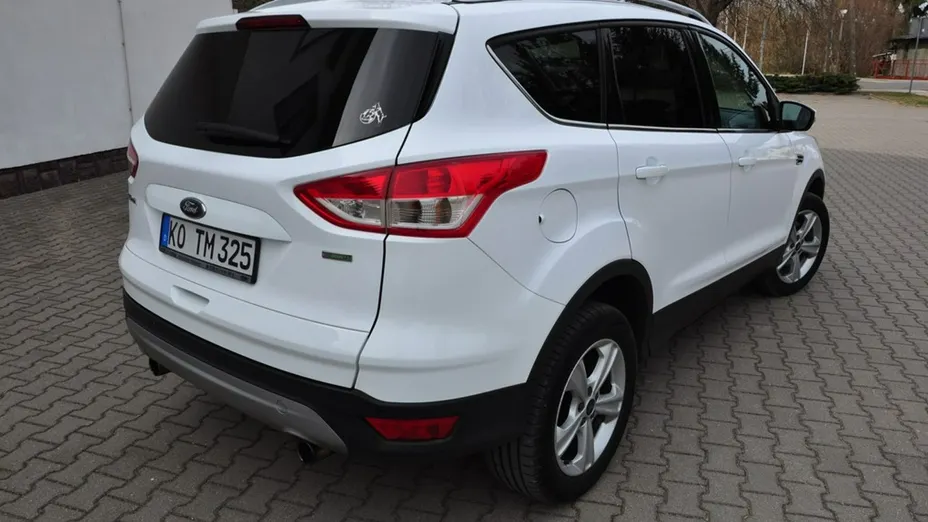 FORD Kuga -