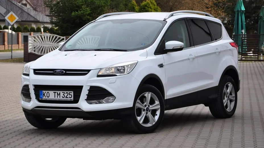 FORD Kuga -