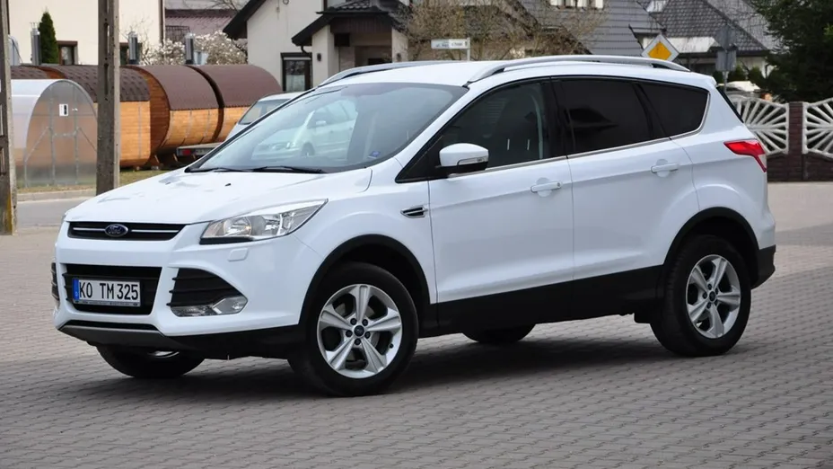 FORD Kuga -