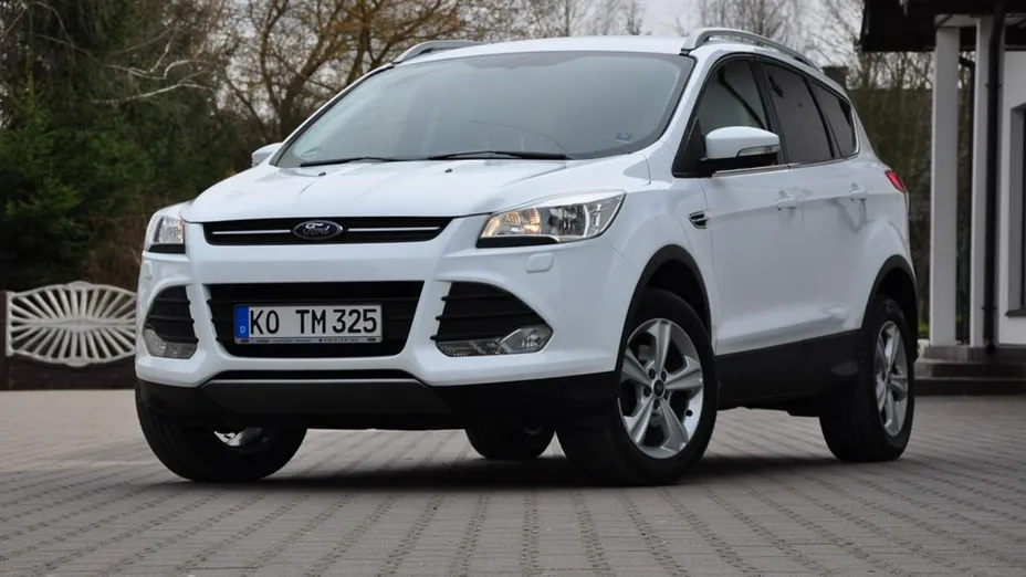 FORD Kuga -