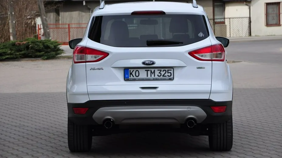 FORD Kuga -