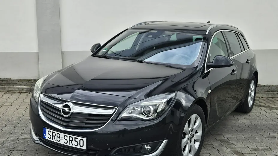 OPEL Insignia -