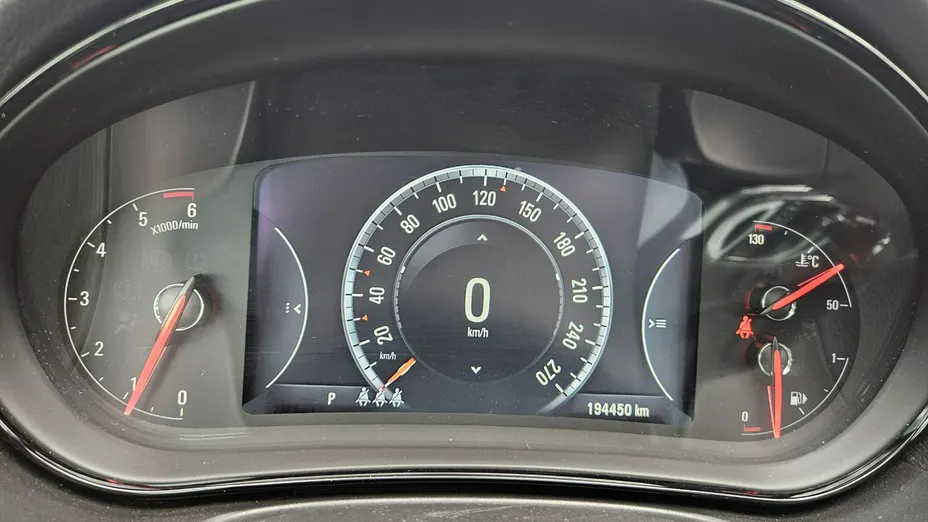 OPEL Insignia -