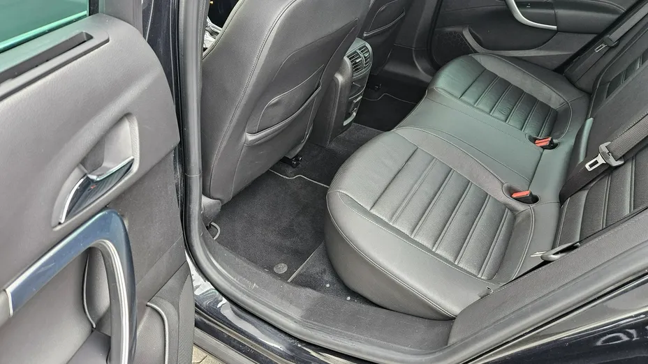 OPEL Insignia -