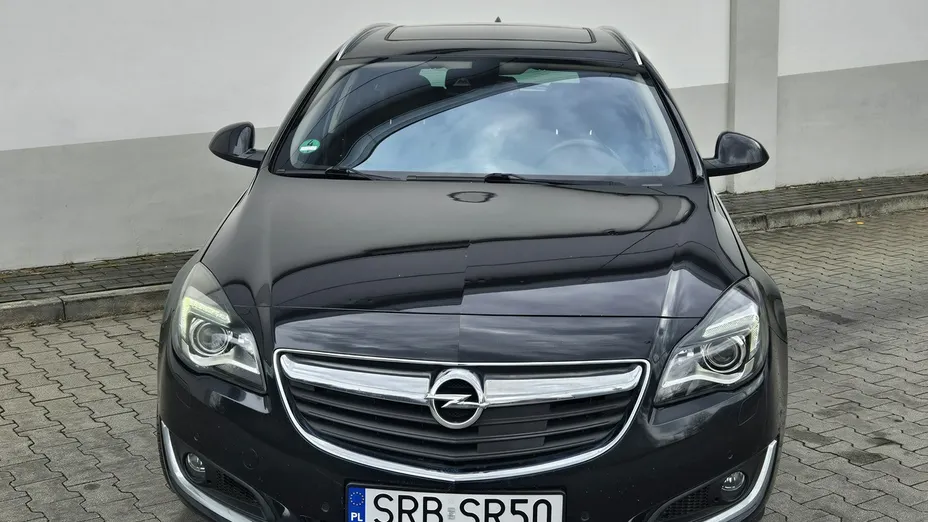 OPEL Insignia -
