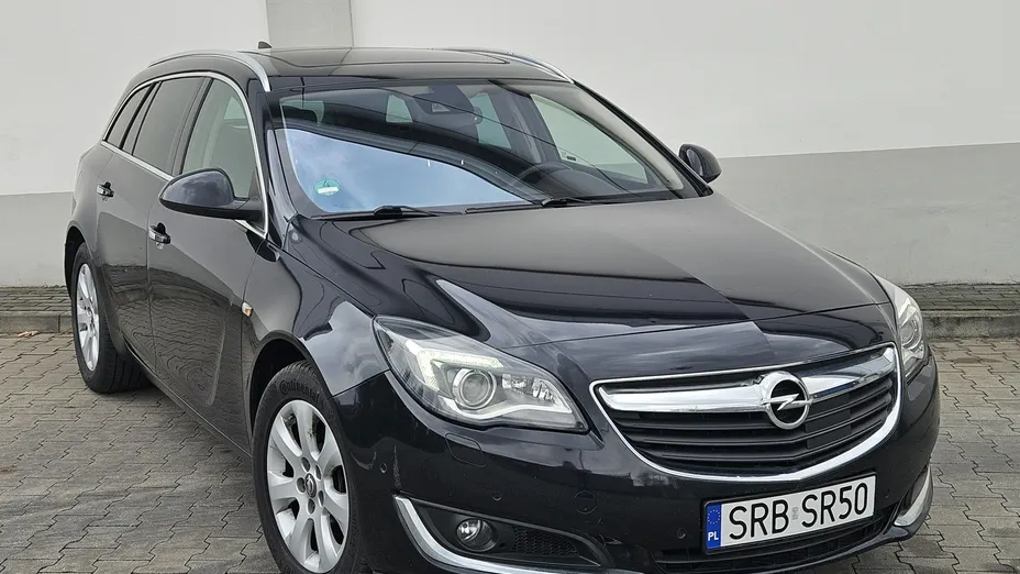 OPEL Insignia -