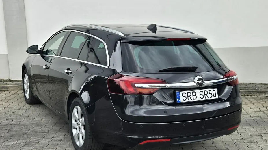 OPEL Insignia -