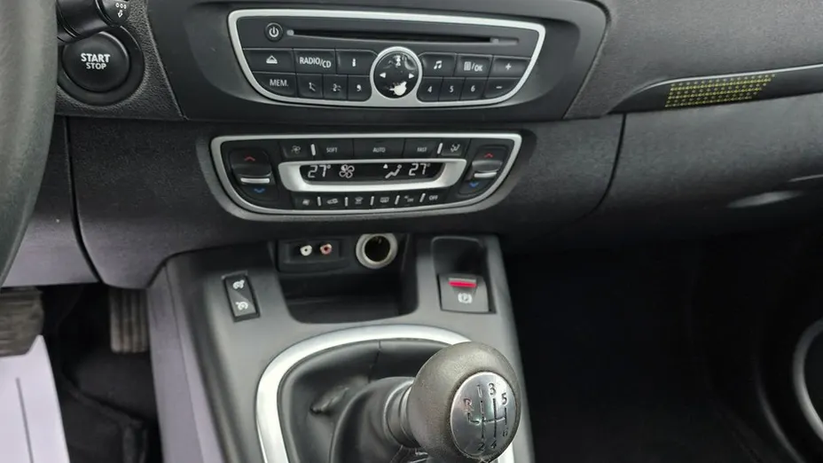 RENAULT Scenic -