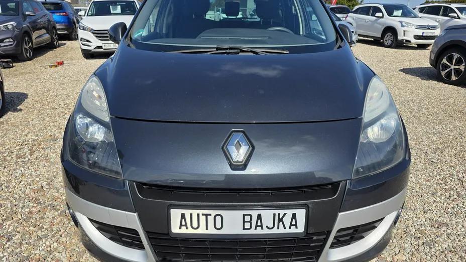 RENAULT Scenic -