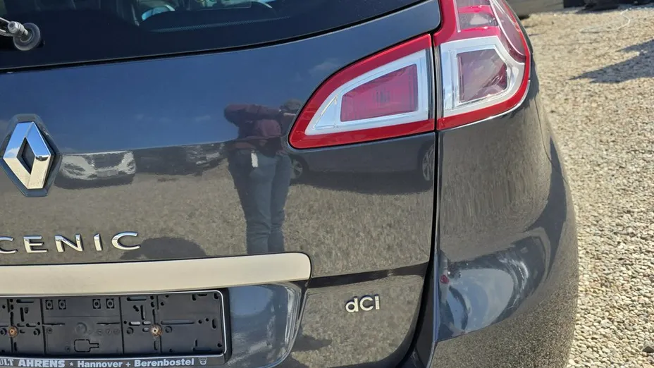RENAULT Scenic -