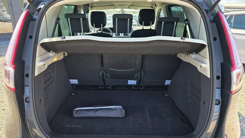 RENAULT Scenic -