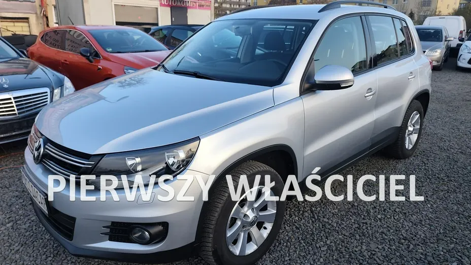 VOLKSWAGEN Tiguan -