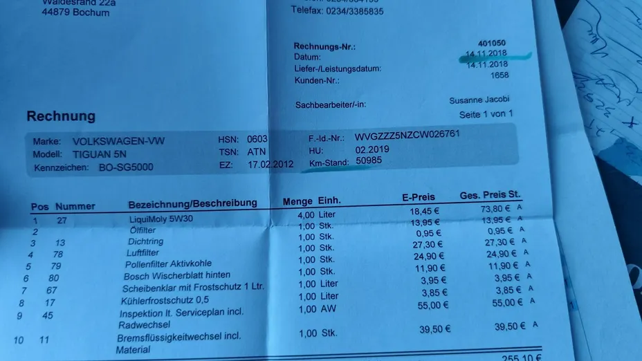VOLKSWAGEN Tiguan -