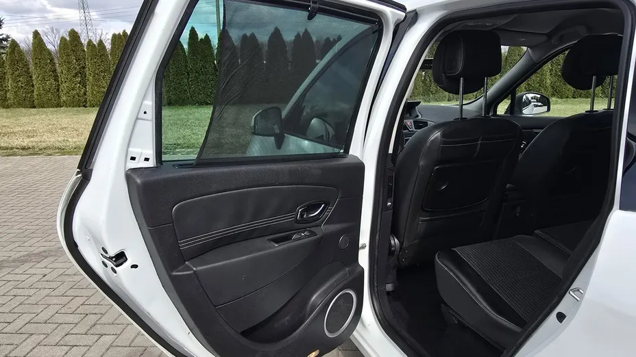 RENAULT Scenic -