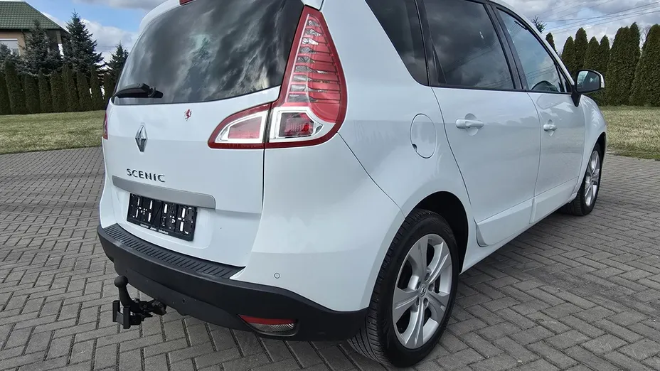 RENAULT Scenic -