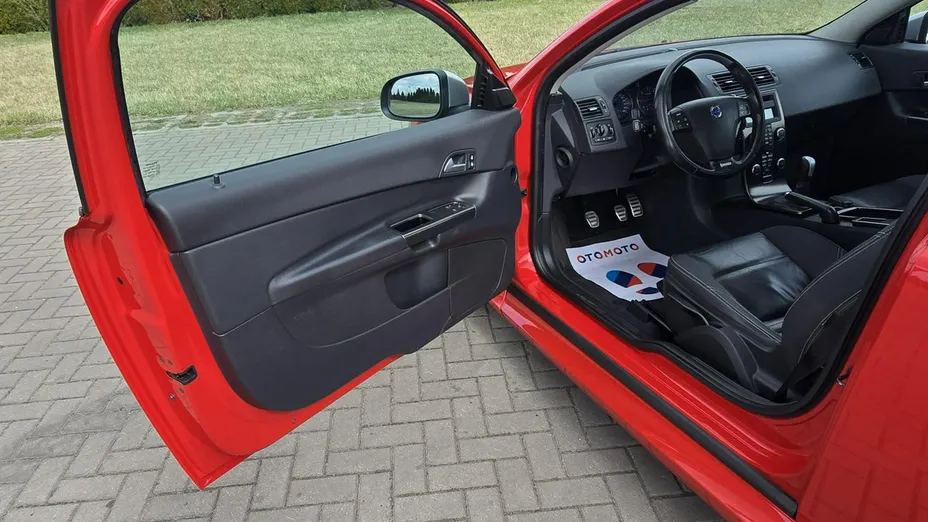 VOLVO C30 -