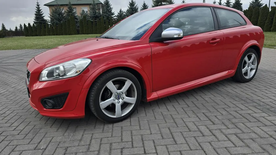 VOLVO C30 -