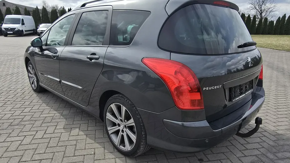 PEUGEOT 308 -