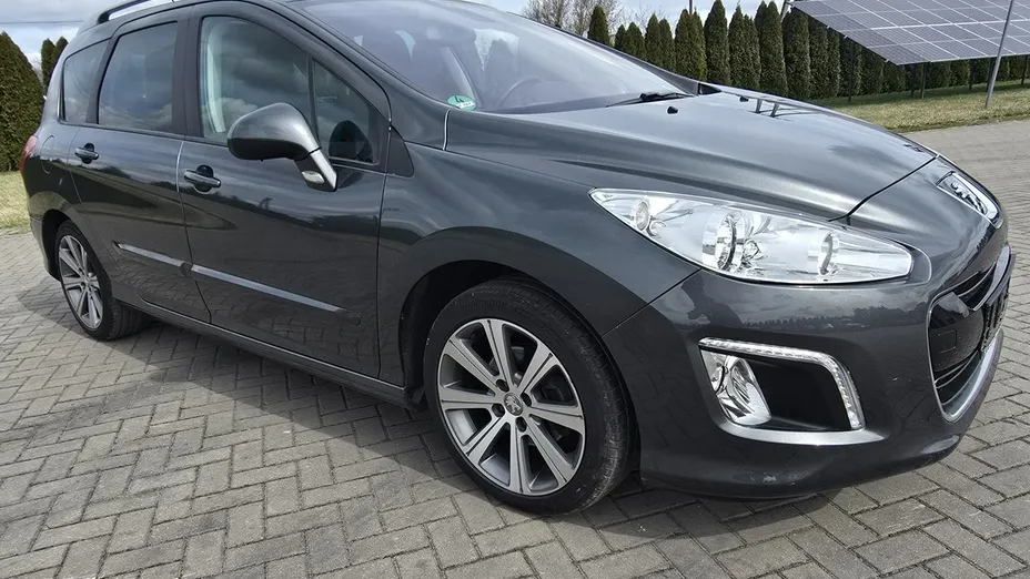 PEUGEOT 308 -