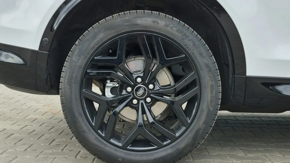 LAND ROVER Discovery Sport -