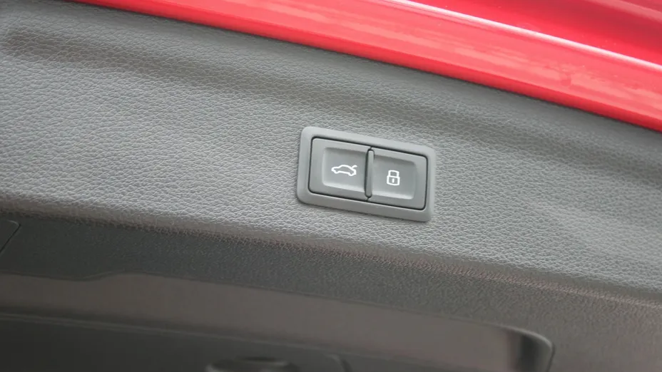 AUDI Q3 -