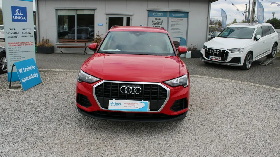 AUDI Q3 -