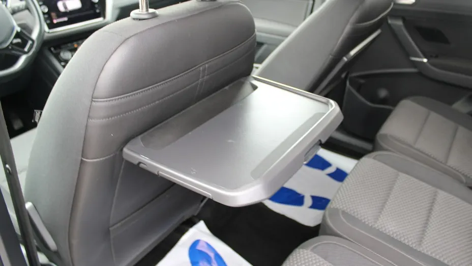 VOLKSWAGEN Touran -