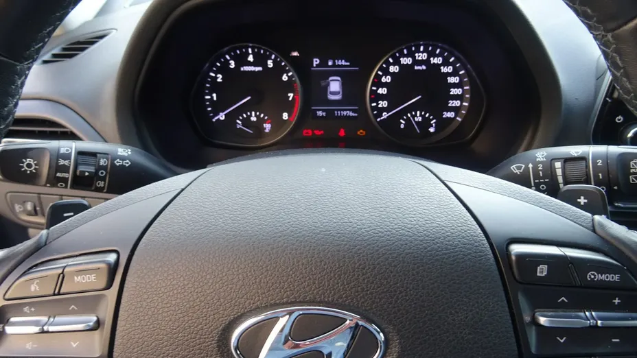 HYUNDAI i30 -