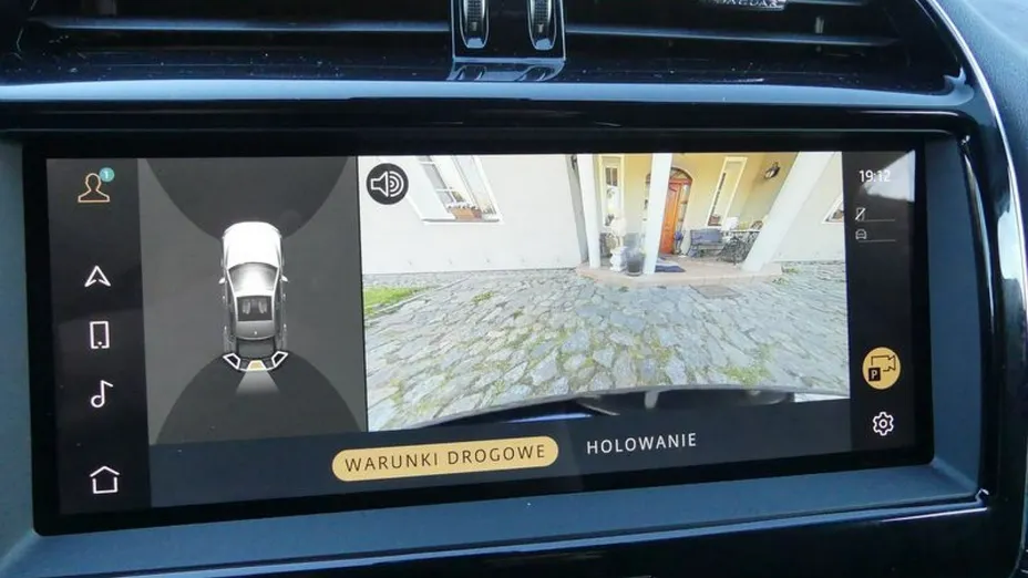 JAGUAR XE -