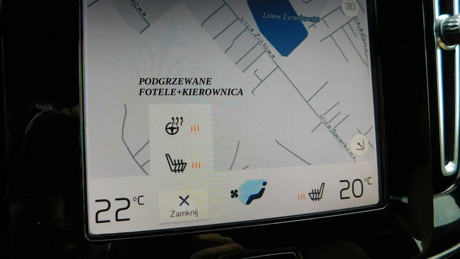 VOLVO XC40 -